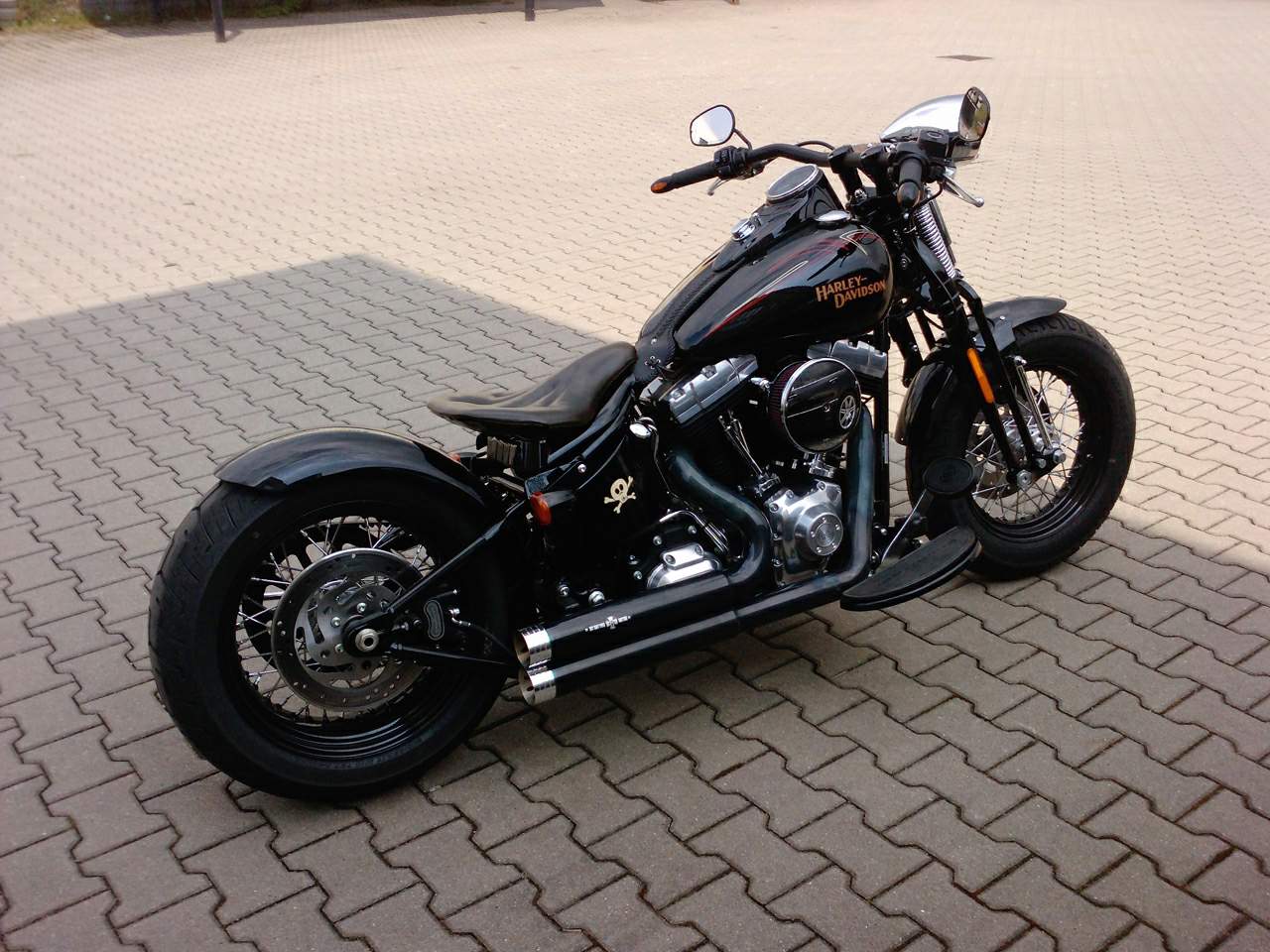 FLSTSB Cross Bones: (Suche) Fotos schicke Umbauten (S. 3) - Milwaukee V-Twin - Harley-Davidson ...